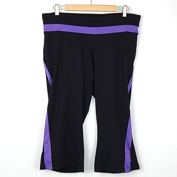 Tek Gear Fit & Flare Black with Purple Detailing Yoga Pants Size Large - Picture 1 of 12